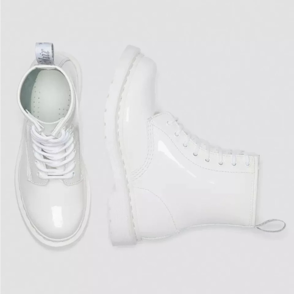 Dr. Martens 1460 Mono White Patent Leather Boots
Size 7 | NIB - Picture 2 of 7